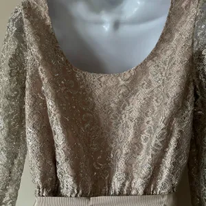 Shoshanna Lace 3/4 sleeve, light pink/silver dress - Size 6 thumbnail 6
