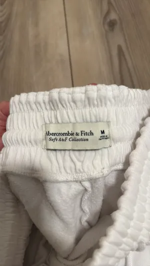 Abercrombie shorts thumbnail 3