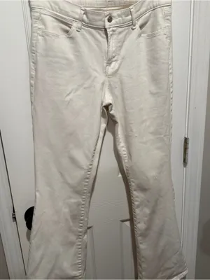Old Navy Micro Flare White Stretch Jeans Size 8 Mid Rise Bootcut Denim thumbnail 1