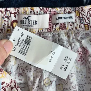 NWT! Hollister Floral Print Side Toe Skort 14-15” Waist thumbnail 4