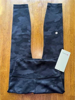Lululemon Wunder Train High Rise 25” Heritage Camo Black Size 4 NWT [COPY] thumbnail 2