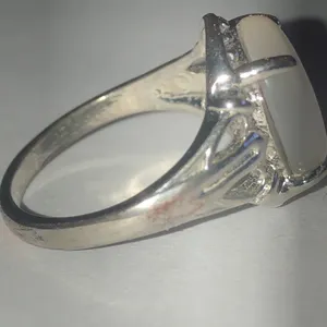 Elegant Silver Tone Boho Ring with Opalescent Stone thumbnail 4