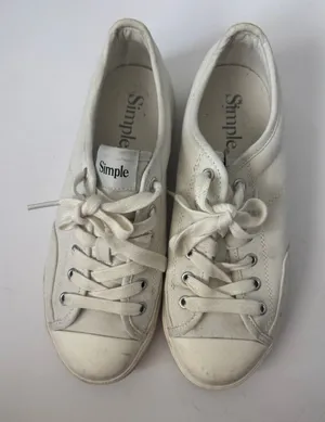 Simple Women's White Canvas Lace-Up Sneakers thumbnail 1