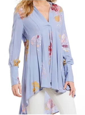 Free People Field of Butterflies‎ Tunic Top Women's Small Blue Floral Boho thumbnail 1