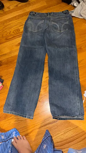 Hollister Low-Rise Baggy Adjustable Jeans thumbnail 3