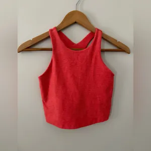 Beyond Yoga Spacedye Focus Cropped Tank in Fresh Coral Size Small thumbnail 4