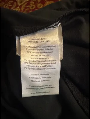 White Cross Black V-Neck Scrub Top 2XL with Pocket thumbnail 4