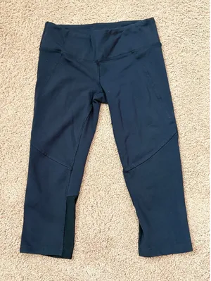 Alo Yoga Black Capri Leggings Mesh Panel Womens Size Small Athletic thumbnail 1