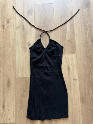 Black Dress Garage thumbnail 1