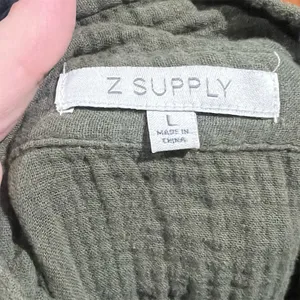 Z Supply Women's Olive Green Button-Up Shirt Size L Long Sleeve Casual thumbnail 5