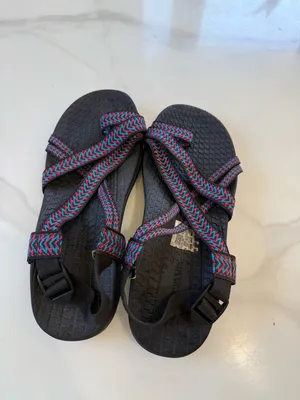 Airwalk Womens Black Sandals with Pink & Teal Patterned Straps thumbnail 2