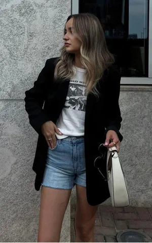 Aritzia Denim Shorts thumbnail 4