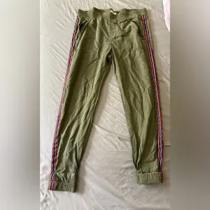 SO Brand Green Women's Elastic Waist/Ankle Pants Size‎ Small thumbnail 2