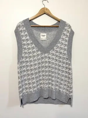 Abercrombie & Fitch Houndstooth V-Neck Sweater Vest Size Large Grey thumbnail 2