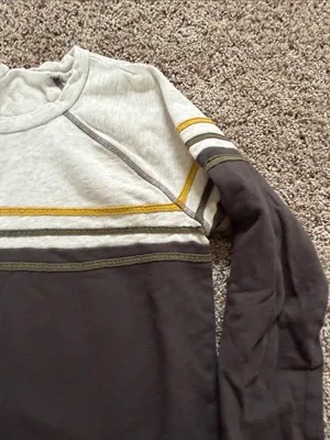 Hem & Thread Crewneck Sweatshirt thumbnail 5