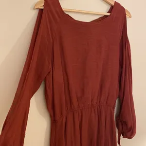 Joyfolie Dress Mauve Pink High Low Long Sleeve Ruffle Cut Out Maxi Size Medium thumbnail 2