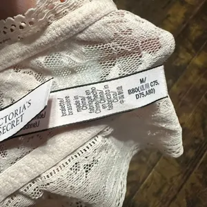 Victoria’s Secret M pale pink lace wireless sexy bralette thumbnail 3