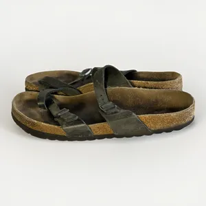 Birkenstock Mayari Black Leather Strappy Toe Loop Sandals 40 European USA 9-9.5L thumbnail 4