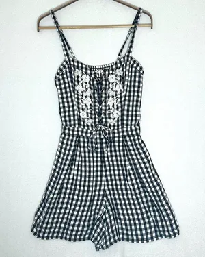 Hollister Women Mini Romper Gingham Checkered Black White Floral Lace Up size M thumbnail 4