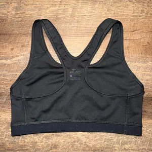 Nike Women's Black Sports Bra Size Medium thumbnail 5