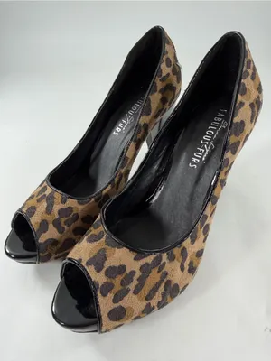 Fabulous Furs Leopard Print Peep Toe Heels Size 8 Y2K Zip Back Pumps thumbnail 1
