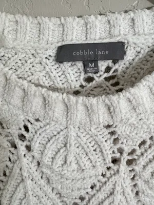 Sweater Size M thumbnail 3