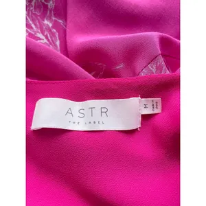 ASTR The Label Pink Dancing Queen Draped Neckline Floral Mini Dress Size Med thumbnail 7
