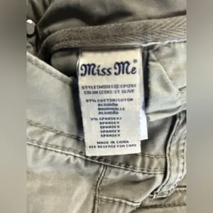 Miss Me • Olive Green Cargo Jeans Bead Embellished Cross Accent Size 26 thumbnail 11