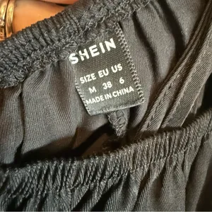 SHEIN Black Sweetheart Puff Sleeve Mini Sundress thumbnail 6