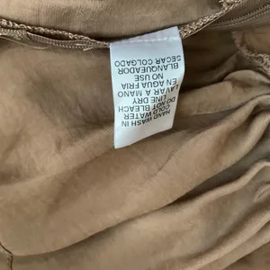 Entro‎ V Neck Satin Ruched Top Size Medium Taupe thumbnail 5