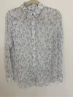 Princess Polly White Button-Up Shirt with Abstract Line-Face Print size 4 thumbnail 1