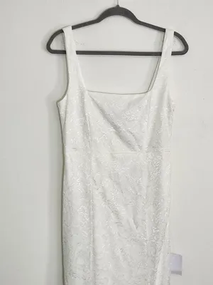 Lulus White Lace Sleeveless Wedding Dress NWT Sz Medium White Lace Wedding Gown thumbnail 4