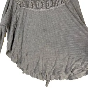 Free‎ People Gray Long Sleeve Raw Hem Pullover Sweater XS thumbnail 2