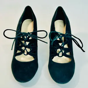 Franco Sarto Black Suede Lace-Up Heels, Round Toe, 3” Heels, size 8 thumbnail 3