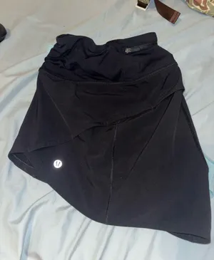 Lululemon Speed Up Shorts 2.5" High-Rise thumbnail 1