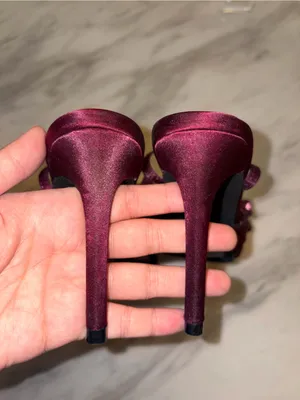 NY&C New York & Company Plum Metallic Plisse Bow Heel Sandals Size 6 thumbnail 2