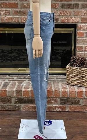 NWOT juniors skinny distressed high rise light wash jeans thumbnail 7