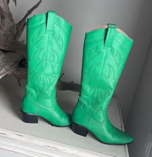 Green Cowboy Boots Size 6 thumbnail 4