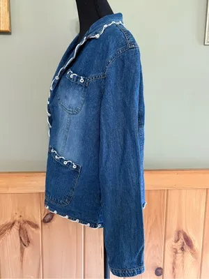 New Identity Vintage 100% cotton Blue Denim Jacket with Eyelet Trim size Large thumbnail 3