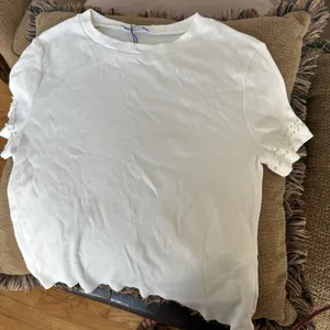 White Zara pearl sleeve top thumbnail 1