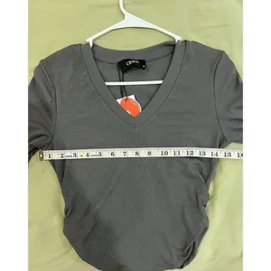 Cider NWT Women Medium Grey Long Sleeve Ruched Sided Crop Top Fall Streetwear thumbnail 6