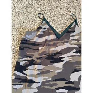 Express Women's Camo‎ Cami Tank Top Size Small thumbnail 8