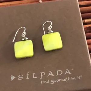 Silpada Sterling Silver Green Mother of Pearl Pyrite Bead French Wire Earrings thumbnail 3
