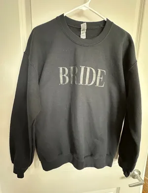 Bride Black Crewneck Personalized Sleeve H <3 T Sweatshirt Women's Sz M thumbnail 1