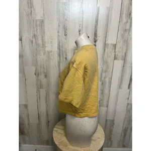 Old Navy Yellow top thumbnail 4