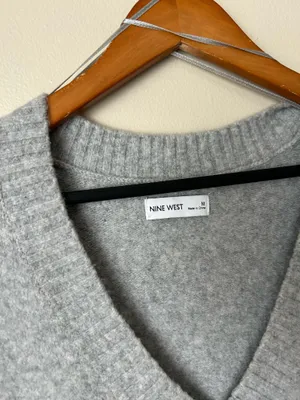 Nine West oversized gray sweater  thumbnail 4