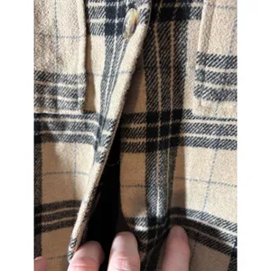 Windsor Women's Size M Tan Plaid Shirt Jacket Shacket Flannel *Missing Button* thumbnail 5
