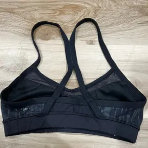 Lululemon All You Need Bra Women’s 2 thumbnail 4