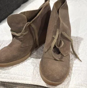 J. Crew Tan Lace Up Boots Suede thumbnail 1