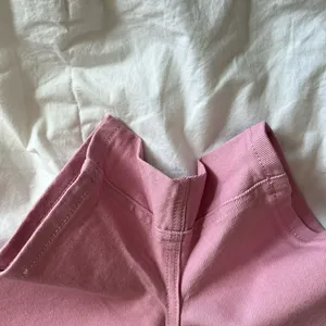 Juicy Couture Pink Denim Jean shorts, Size 10, 4” inseam, NWT thumbnail 8